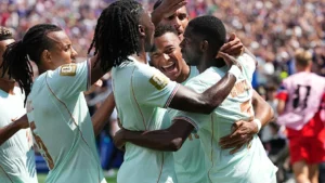 Francia cierra la fase de grupos con goleada ante Noruega
