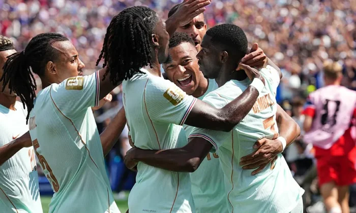 Francia cierra la fase de grupos con goleada ante Noruega