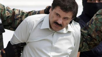 Joaquín «El Chapo» Guzmán es condenado a cadena perpetua y 30 años adicionales en Estados Unidos.