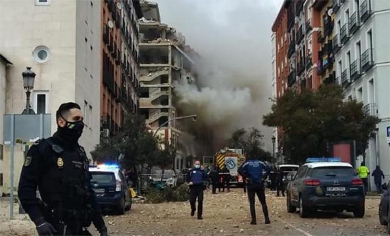 Fuerte Explosión Destroza Un Edificio En El Centro De Madrid España Canal 6 1755