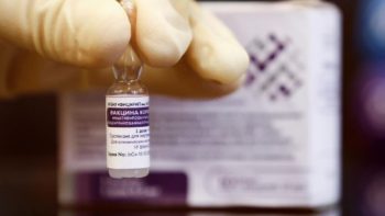 Centro ruso Chumakov estudia producir su vacuna anti-COVID CoviVac en Nicaragua