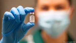 Rusia producirá nueva vacuna ante la variante Ómicron