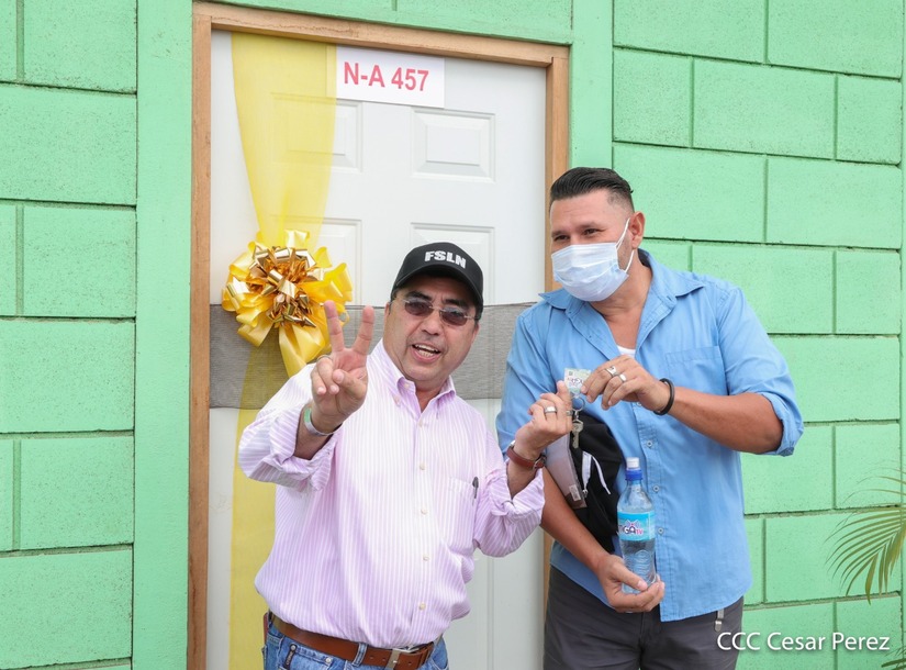 Gobierno de Nicaragua entrega 100 viviendas nuevas en Villa Flor de Pino