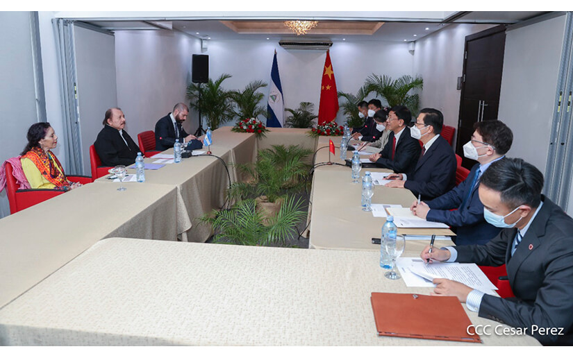 Presidente Daniel Ortega y Compañera Rosario sostiene encuentro con delegación de China