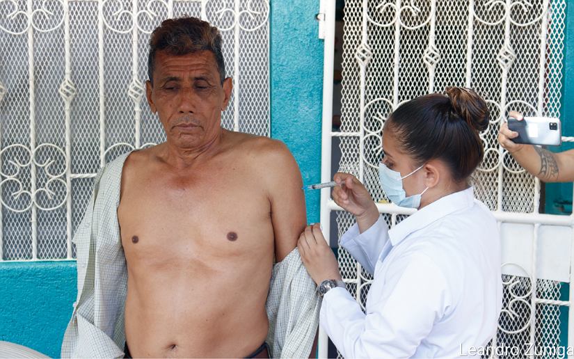 Nuevo esquema de vacunación contra la Covid-19 avanza en barrios de Managua