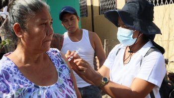 Nicaragua continua en jornada de inmunización contra la COVID-19