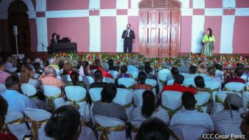 Granada se llenó de cultura con la IV Gala Lírica «Amor de Madre»