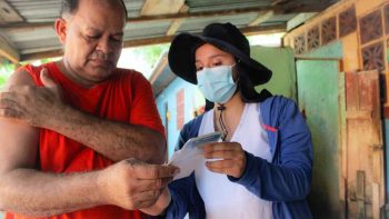 Avanza inmunización contra la COVID-19 en los barrios de Managua