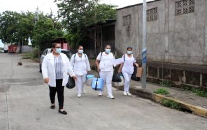 Brigadas del Ministerio de Salud visitaron a las familias del barrio Oswaldo Manzanares