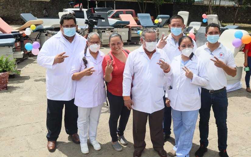 Nicaragua: Unidades médicas reciben camillas ginecológicas
