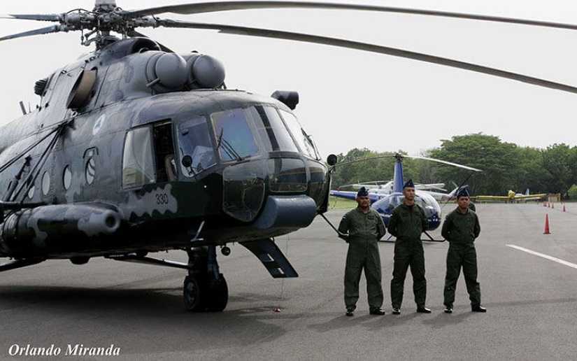 Asociación de Oficiales en Retiro saludó el 43 aniversario de la Fuerza Aérea