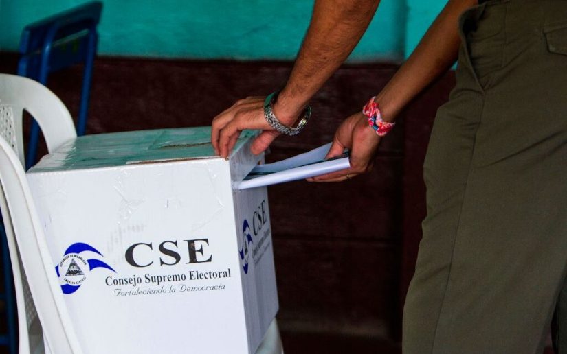 CSE ratifica ubicación de Partidos y Alianzas Políticas en Boleta Electoral