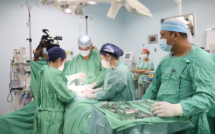 Desarrollan jornada quirúrgica a pacientes en Managua