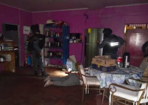 Funcionaria de Costa Rica implicada en supuestas explotaciones sexuales a nicaragüenses y ticos