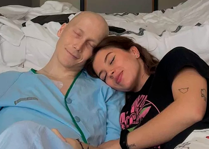 Las palabras sabias de la novia de Charlie el «tiktoker» que luchaba contra el cáncer