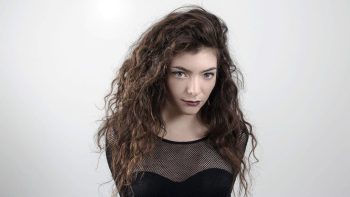 Lorde está de regreso con video musical para su canción «Oceanic Feeling»