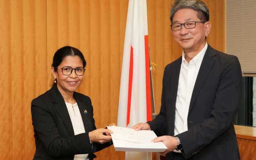 Embajadora de Nicaragua presenta Copias de Estilo en Japón