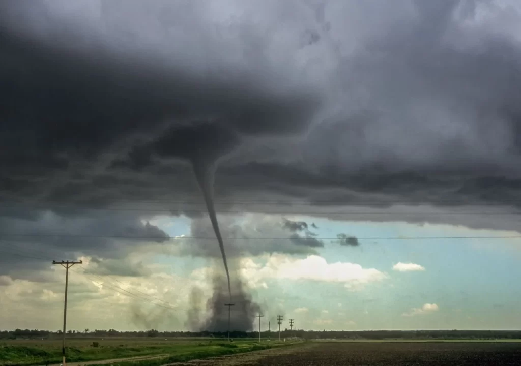 México: Tornado en Sinaloa provoca terror