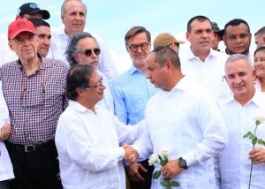 Venezuela y Colombia reabren sus fronteras tras siete años cerrada