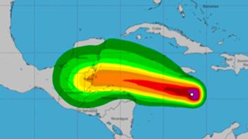 Centroamérica vigila potencial tormenta tropical Lisa