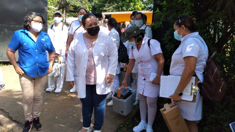 Familias de Ticuantepe reciben dosis de refuerzo contra la Covid-19