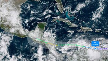 Potencial ciclón tropical 13 amenaza el Caribe y puede ser huracán
