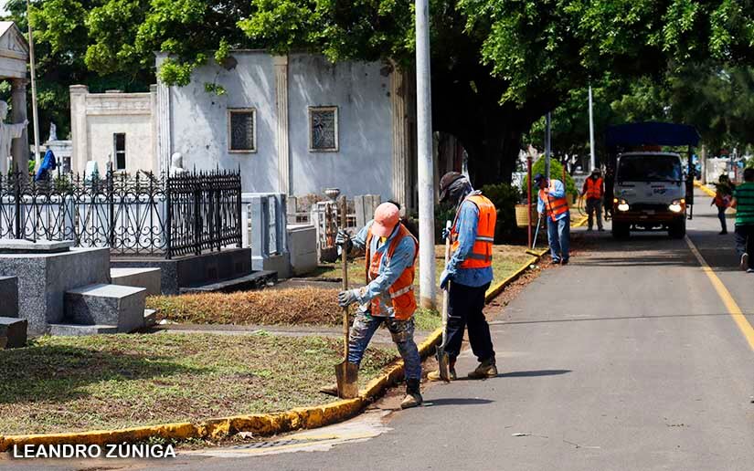 Remozan cementerios de Managua para recibir a miles de familias este 2 de noviembre