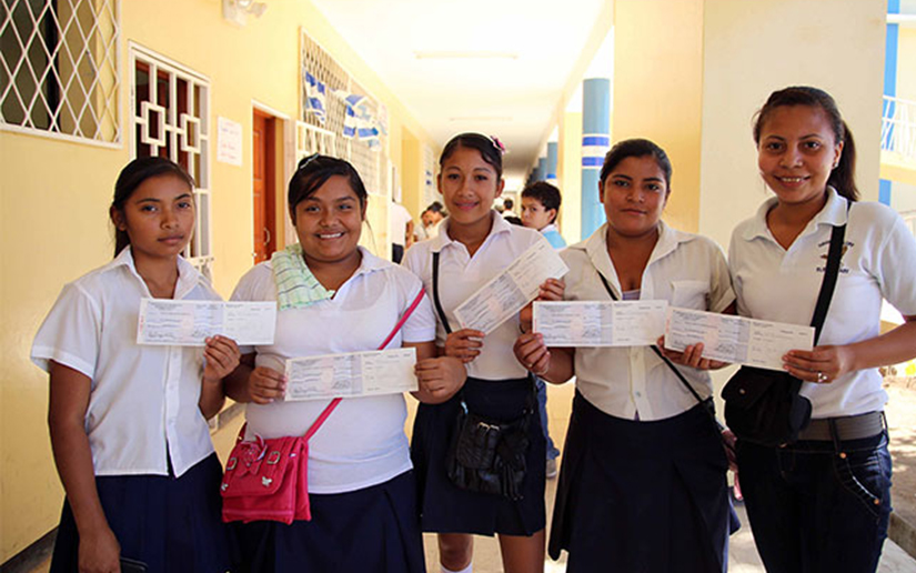 63 mil bachilleres en Nicaragua recibirán el bono complementario, solidario de promoción