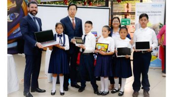 Gobierno de la República de China entrega kits tecnológicos al Ministerio de Educación