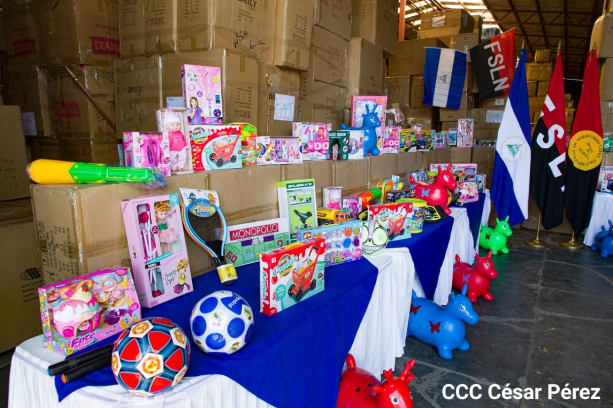 MINED prepara distribución de juguetes navideños para más de un millón de niños y niñas