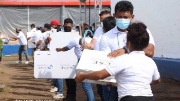 Realizan traslado de material electoral a los Centros de Votación en Managua