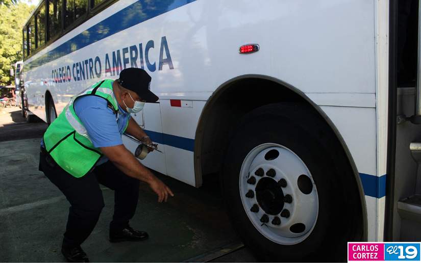 Policía Nacional inicia inspección a vehículos de transporte escolar