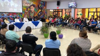 Comunidad educativa recuerda el legado del Comandante Chávez
