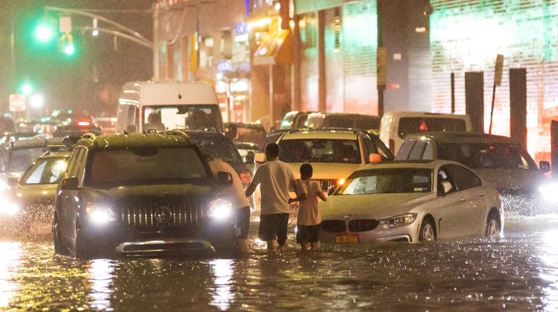 Fuertes lluvias amenazan con grandes inundaciones en Nueva York