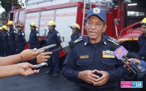 Dos camiones cisternas llegan al Tortuguero para la nueva estación de bombero 