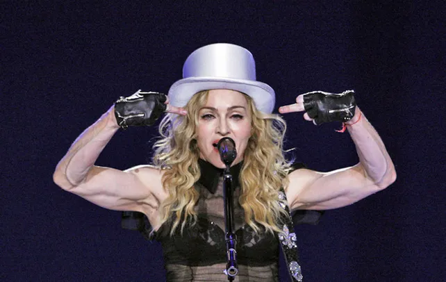 Madonna retorna a sus ensayos de su gira mundial "Celebration Tour"