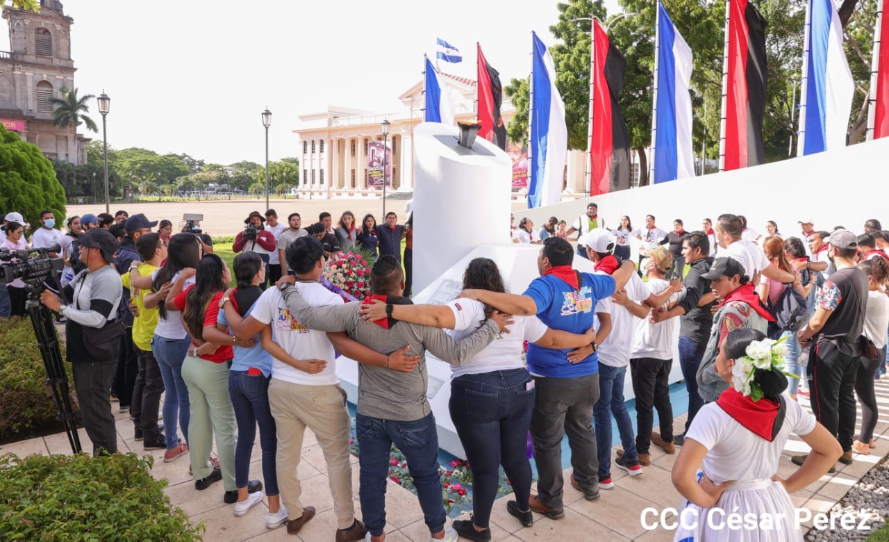Este próximo 8 de noviembre, Nicaragua entera conmemora el 47 aniversario del Tránsito a la Inmortalidad del Jefe de la Revolución Popular Sandinista, Comandante Carlos Fonseca Amador, recordó la Vicepresidenta Compañera Rosario Murillo.