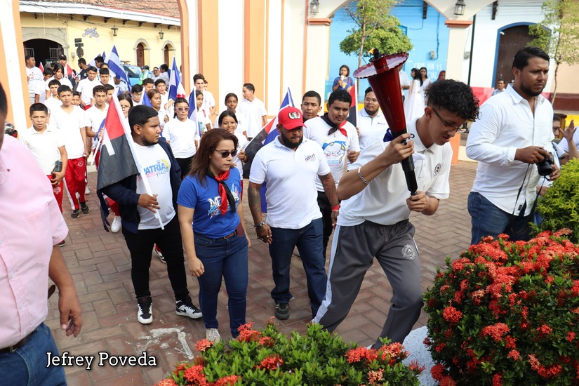ACTIVIDADES EN HONOR AL POETA 