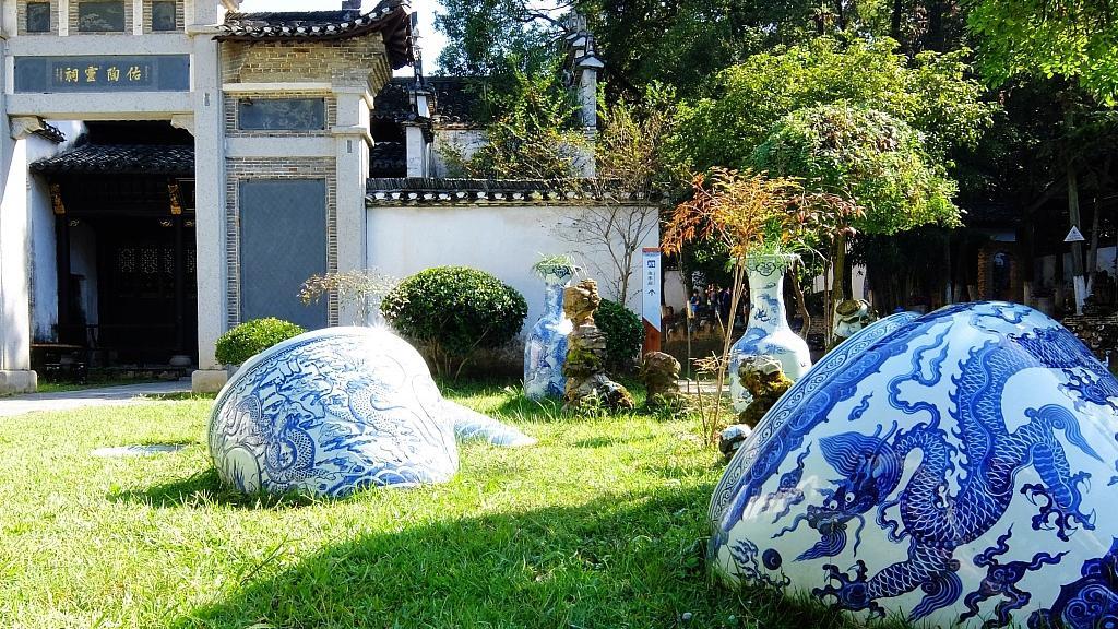 Capital de porcelana en china atrae cada ves más jóvenes