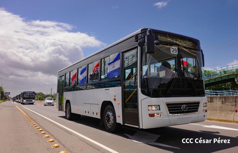 Transporte público sigue mejorando con más buses chinos