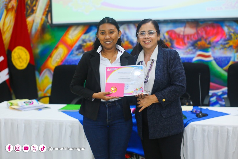 Destacan a los Mejores Docentes de Educación Secundaria en Nicaragua
