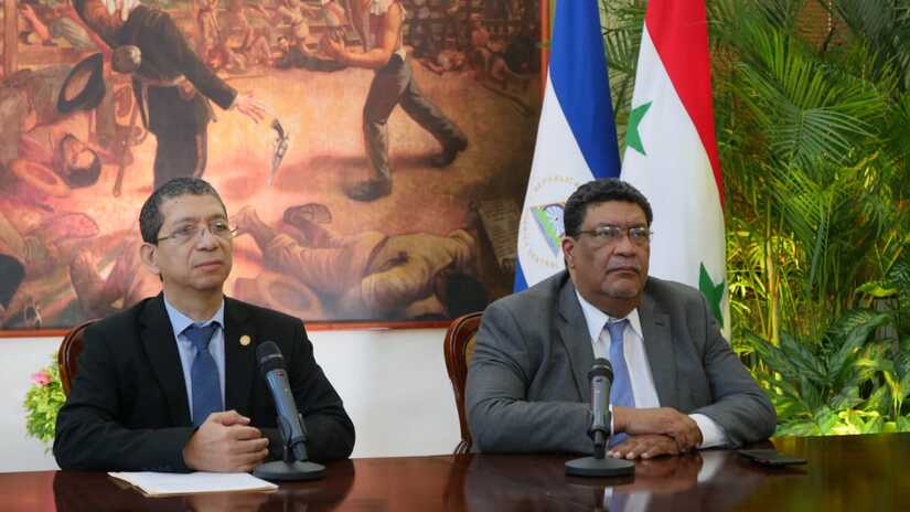 Nuevo embajador de la República Árabe Siria en Nicaragua presenta copias de estilo
