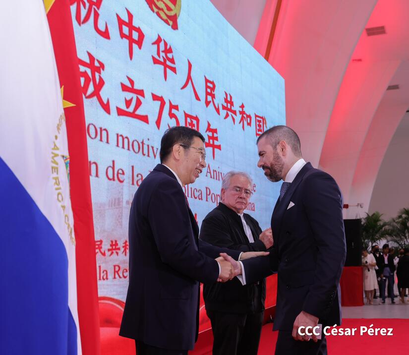 República Popular China emerge como una luz de esperanza para la humanidad