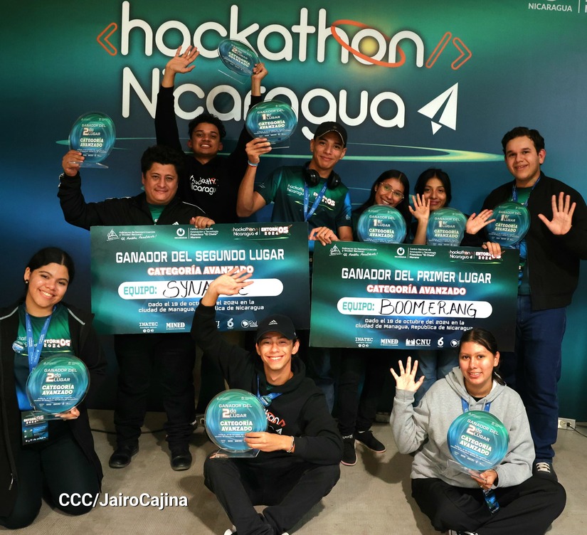 Hackathon Nicaragua EntornOS 2024 premia a los ganadores de la octava edición
