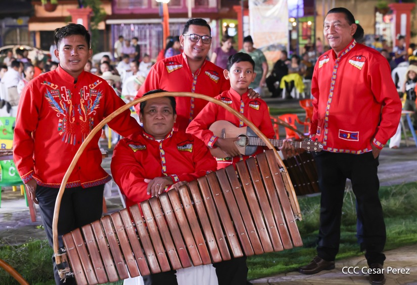 Masaya vibra al son de la música tradicional en el Segundo Festival de Marimbas