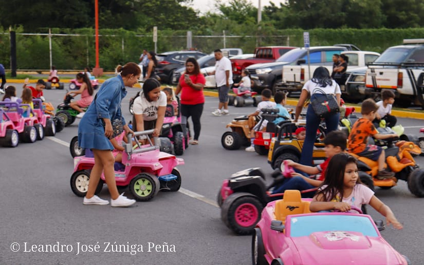 Familias nicaragüenses disfrutan de la alegría en el Puerto Salvador Allende