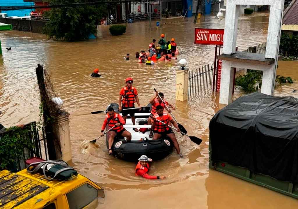 Reporta Filipinas al menos 40 fallecidos por tormenta tropical