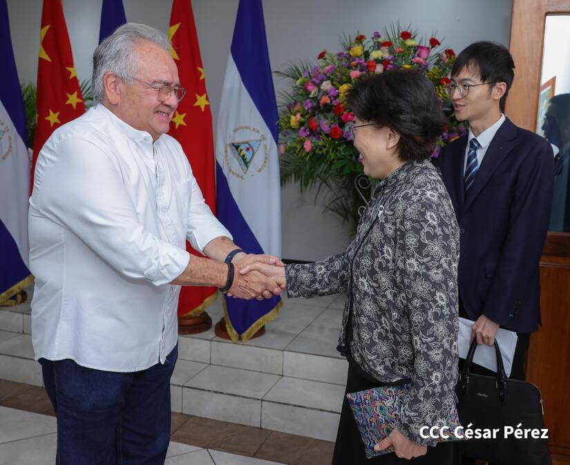 Asamblea Nacional y delegación china sostienen encuentro de intercambio fructífero y amistoso