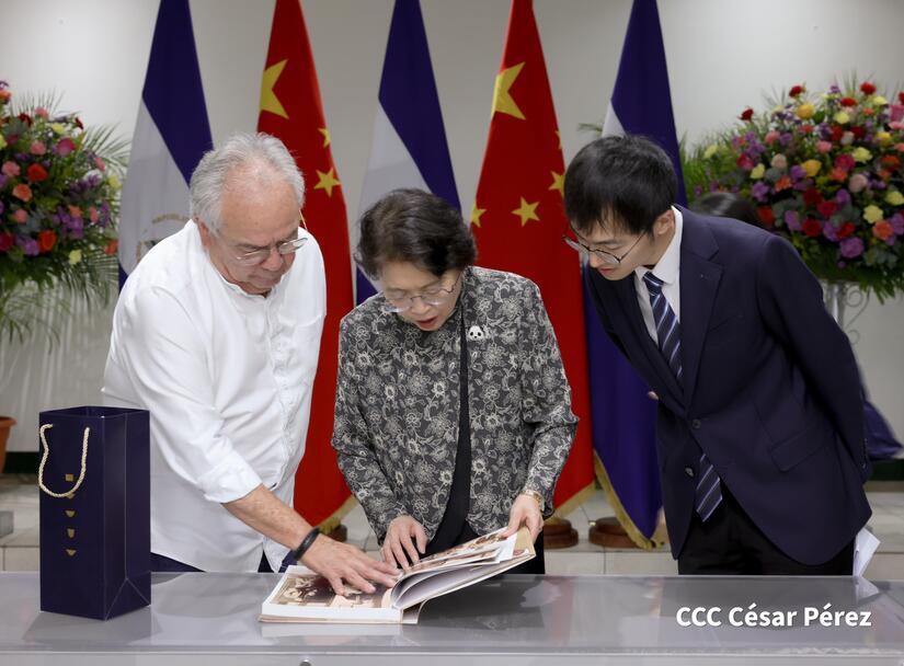 Asamblea Nacional y delegación china sostienen encuentro de intercambio fructífero y amistoso