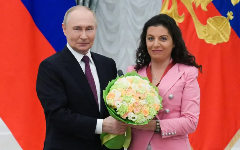 Presidente Putin otorga la Orden al Mérito de la Patria a Margarita Simonián